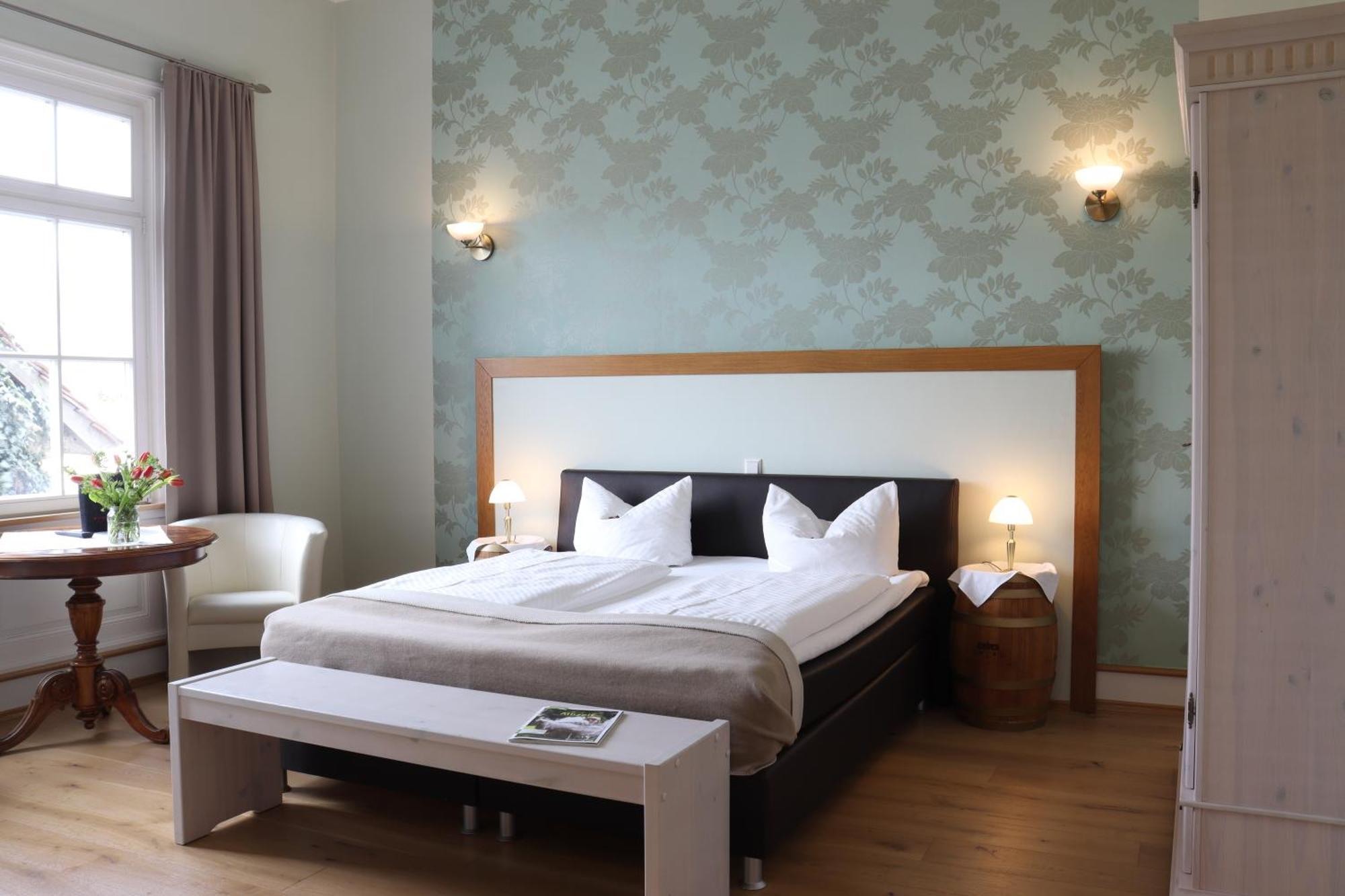 Gaestehaus "Unsere Stadtvilla" Хехинген Экстерьер фото